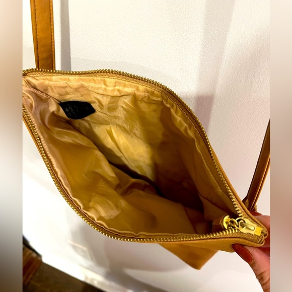 Purse - Picture 5 of 6